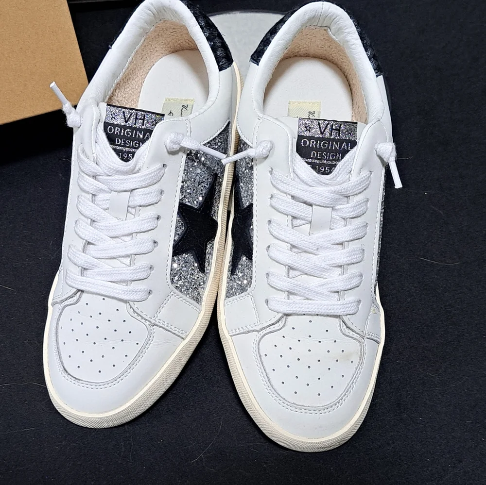 Vintage Havana White and Silver Sneakers Like New - Picture 8 of 17